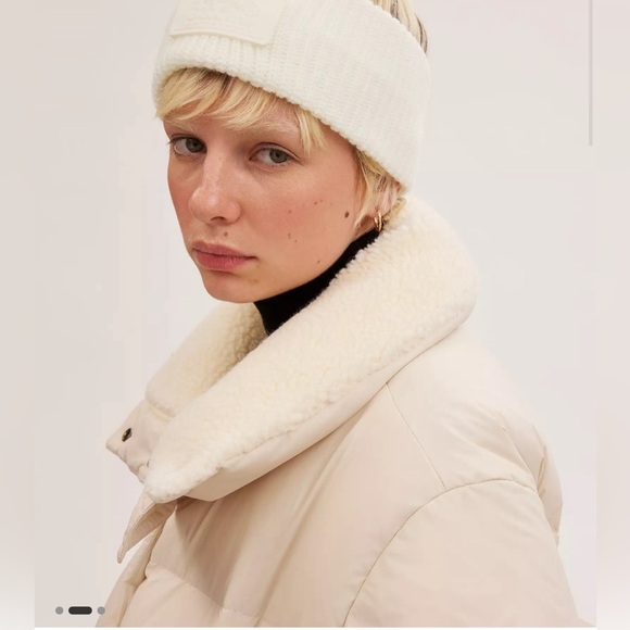 NWT Coach Cream Knit Headband With Rubber Horse and Carriage Patch - Picture 1 of 6